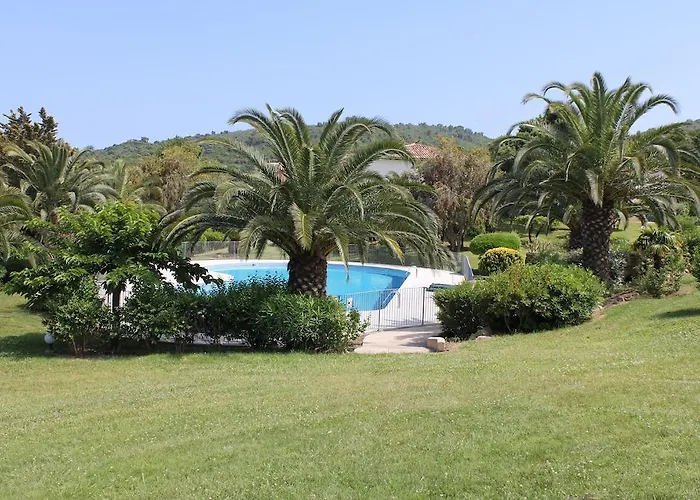 Playa Del Oro Favone