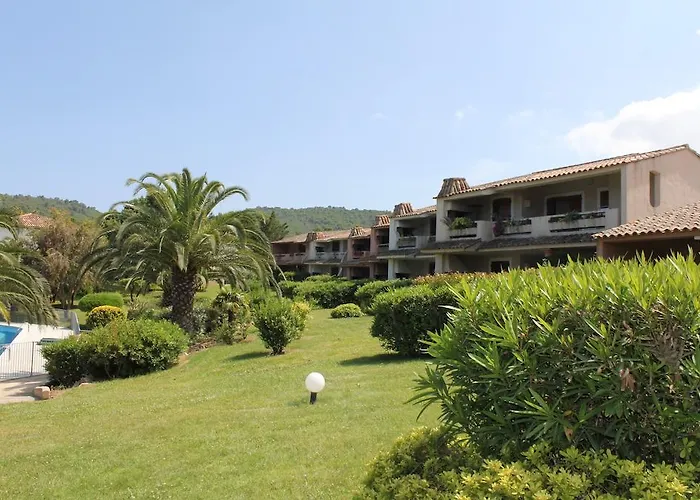 Playa Del Oro Favone