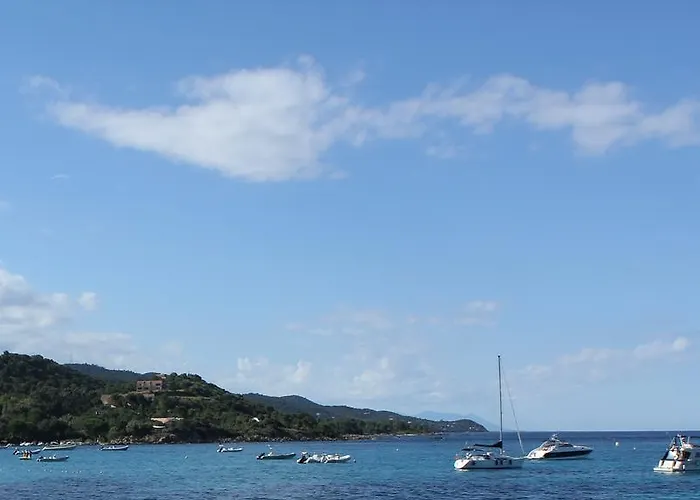 Playa Del Oro Vakantiepark Favone